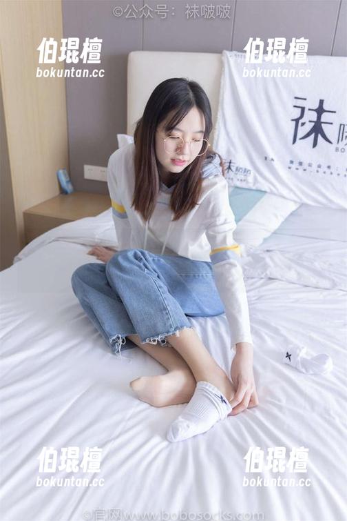 BoBoSocks袜啵啵 - 这是原图吗？小甜豆的厚黑丝花絮太过分了！