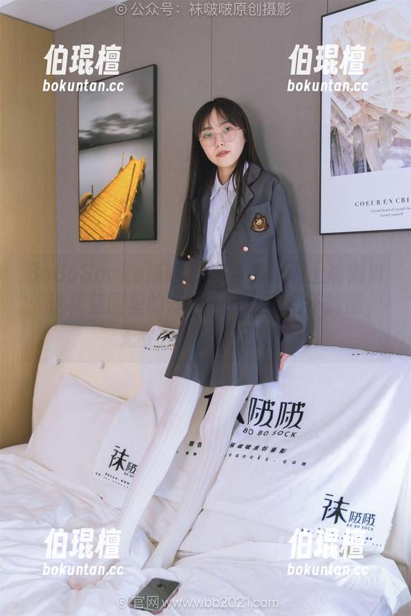 BoBoSocks袜啵啵 - 当糯米遇上瑜伽裤：这花絮图里的丝丝入扣让我目不转睛，无敌分享要来了吗？