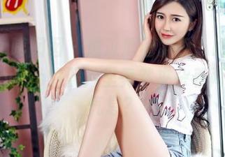Feilin嗲囡囡 – 透过原图凝视，K8傲娇萌萌Vivian的照片里竟然夹杂着两分圣诞气息？