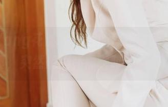 HuaYang花漾 – 黑色的深邃，柴婉艺的写真，突然想喝杯黑咖啡，咕噜咕噜