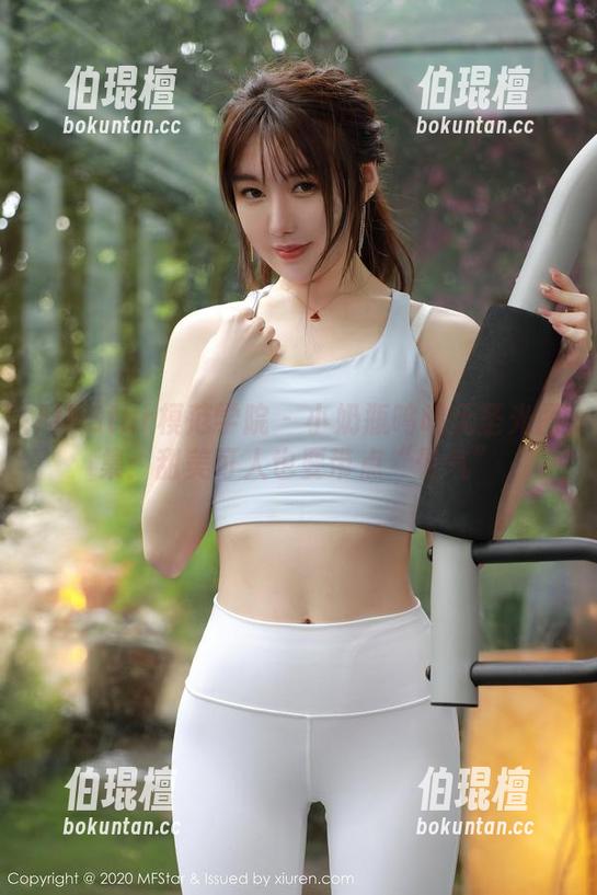 MFStar模范学院 - 小奶瓶呜呜无圣光图集：甜美可人也要带点“骨气”