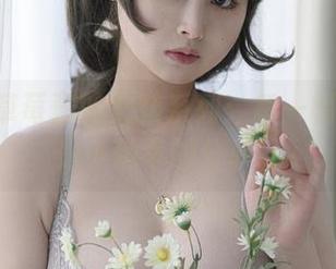 PAKI草莓酱的女孩系列：每一幅套图都是小确幸的分享。
