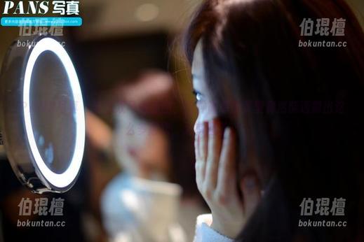 PANS写真-滴滴 PANS写真 - 滴滴双马尾原图,这种简单的发型竟然能透露出这么多层次,太有趣了。