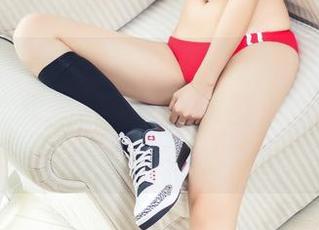 TouTiao头条女神 – 在信悦儿的私房合集里，死库水带来的轻松时间真的在滴滴作响？