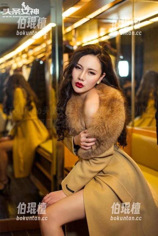 TouTiao头条女神 - 长腿虽美，幻雪儿的原图更是让人目不转睛！