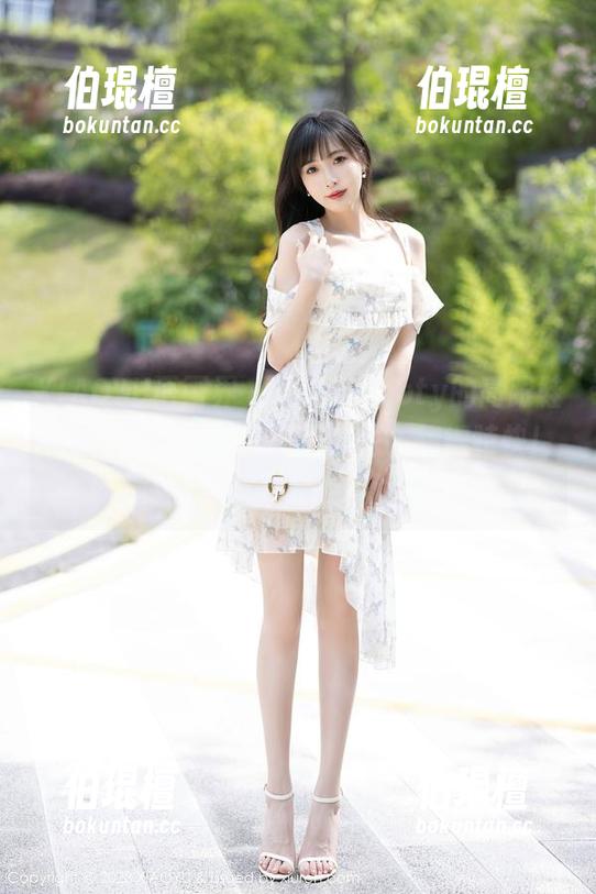 XIAOYU语画界-徐莉芝Booty XIAOYU语画界 - 徐莉芝Booty的高跟鞋私拍,穿上就像踩了风火轮,跑得特快!资源共分享,鞋控们注意了!