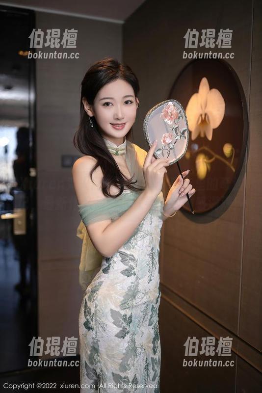 Xiuren秀人网-夏甜甜 Xiuren秀人网 - 夏甜甜:皮衣里的奇遇记,最新作品集一口气看完刺激感满满!