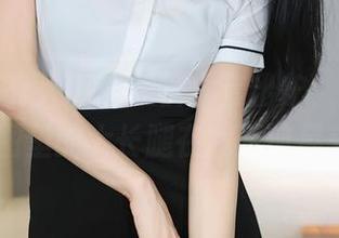Xiuren秀人网 – 短裤全套出炉，林昔予yorki原图里的大长腿在我面前晃来晃去。