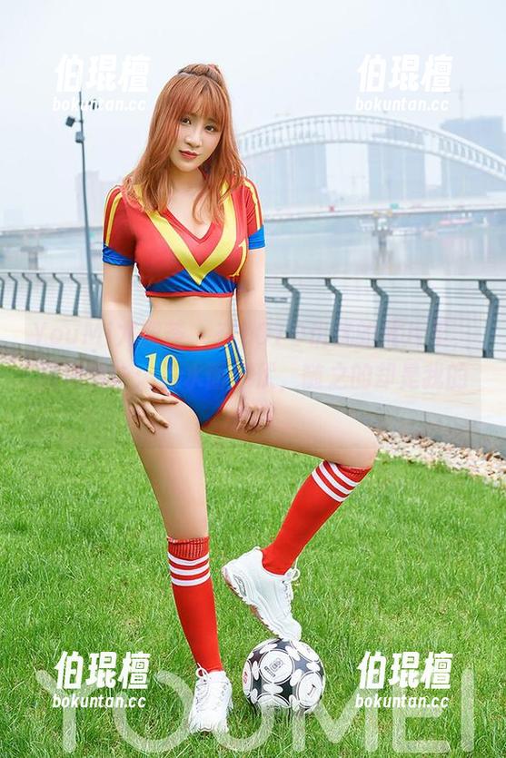 YouMi尤蜜荟-YOYO优优 YouMi尤蜜荟 - 在YOYO优优的照片里,潋滟芳华:当水面起伏,随之的却是我的心绪