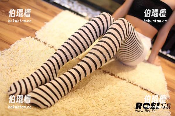 rosi-恋恋 rosi - 这组作品也太能撩了,恋恋的秘书风让人目不转睛。