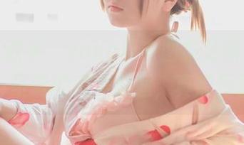 记得点进来，yoko夏宅图集更新，索尼子与圣诞的完美邂逅，真想停留。