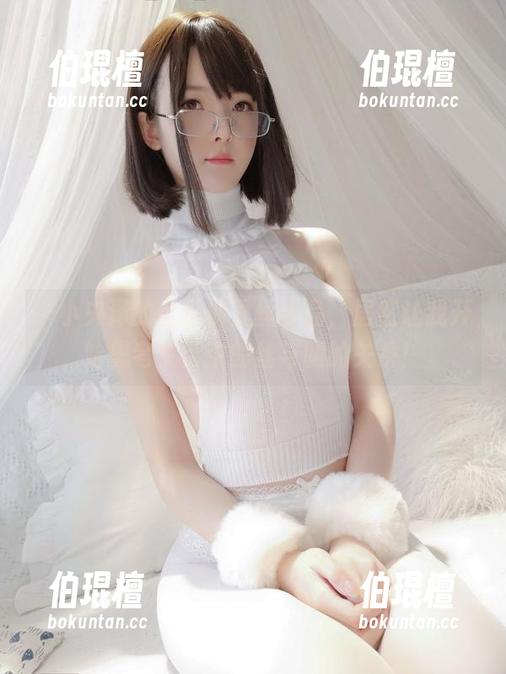 一小央泽的全套裤里丝作品，居然让我开始思考生活中的丝与腿的关系！