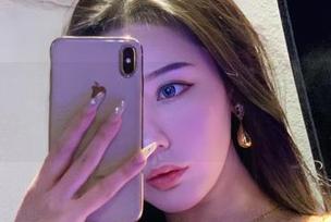 微密圈 – 精选不爱笑的赛琳：居家可真不是件简单的事，她究竟混了多少属性在里面？