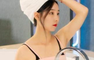 丽柜 – 原图是AMY的夏天，别说我没提醒你，配色好到我都要搬进屏幕里了。