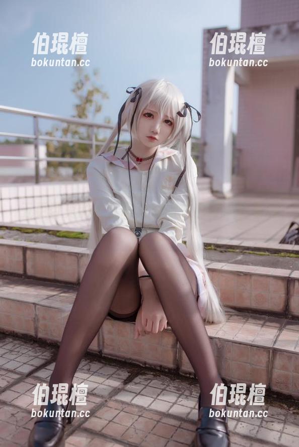 五更百鬼的全套写真：厨娘也可以有各种姿势！