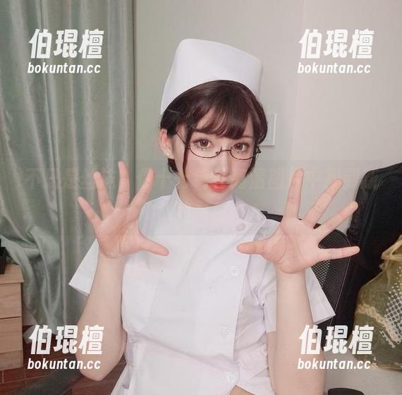 你十七鸽 不只是丝袜,你十七鸽在高清图片中找到新的灵感