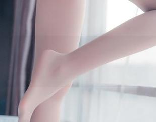 兔玩映画套图：黑丝诱惑包围的脚踝，越看越深沉的意图