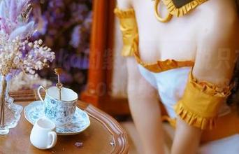 冲田凛花rinka的紫式部：谁说只有原著才能刷牙，cos也能翻转历史！