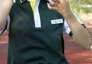 初夏女神 – 图册里的走走拍拍，依依竟然这么会“游走”。