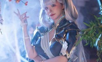抓紧下载前羽_rr的双人写真集，谁说我们不能“合影”等待？