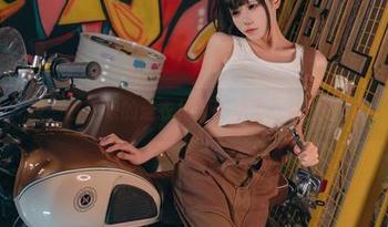 咬一口兔娘的连衣裙？网盘正在悄然开演
