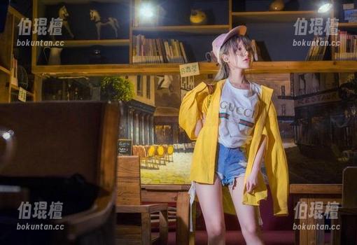 在下萝莉控ii的新图包：谁说奶牛只会喝水？