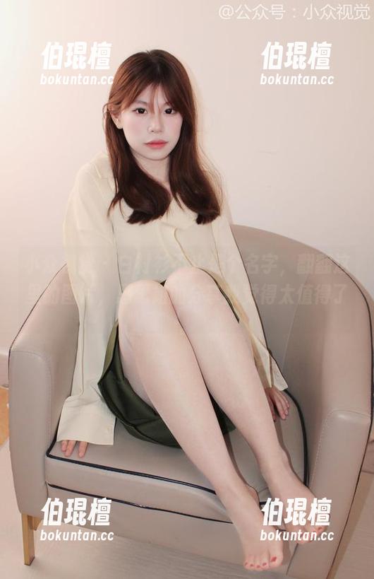 小众视觉-思思姐 小众视觉 - 白衬衫不止是个名字,翻翻这里的图片,思思姐的分享我觉得太值得了。
