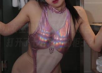 这就是小女巫露娜的粉色拍摄合集，仿佛打开了七色糖果的柜子？