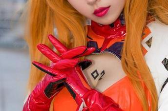 小女巫露娜私拍：我的裤里丝强行抢镜，结果图片成了它的T台！