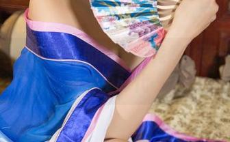 尤果网 – 张雪馨的制服，竟然让我一秒回到学生时代…
