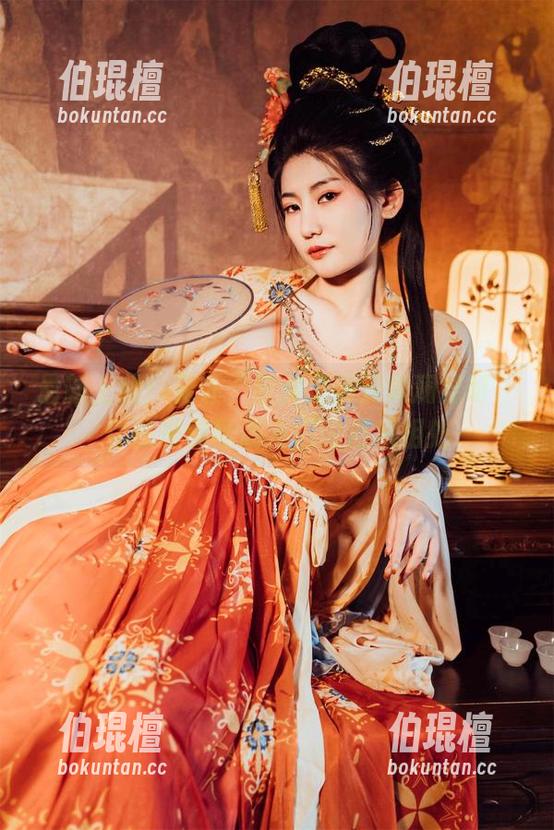 最新上线！见证“星澜是澜澜叫澜妹呀”作品里继母朋友们的温和相处