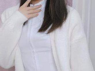 最新原图曝光，木之本果的美腿好像有了独立思考的能力…