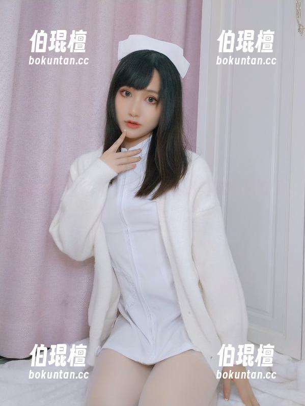 最新原图曝光，木之本果的美腿好像有了独立思考的能力...