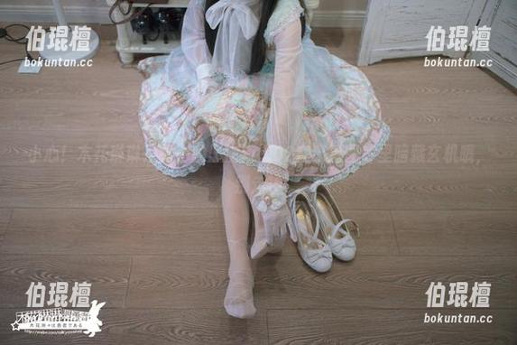 木花琳琳是勇者 小心!木花琳琳是勇者的恶魔新娘02在高清图库里暗藏玄机哦,别走神