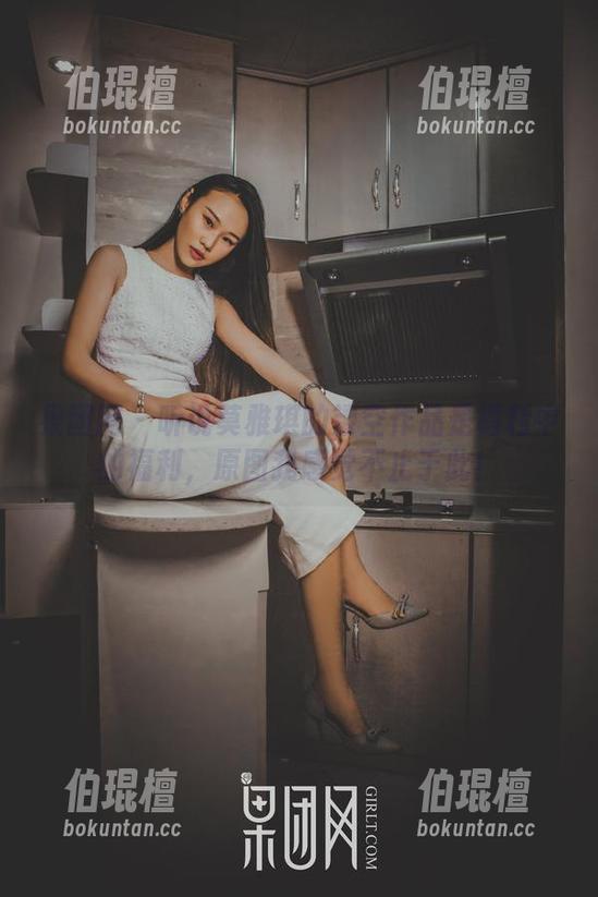 果团网-莫雅琪 果团网 - 听说莫雅琪的镂空作品是福利中的福利,原图我感觉不止于此!