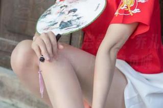 梦丝女神 – 要不要来尝尝看？乔儿的圣诞美图和资源，风险自负哦