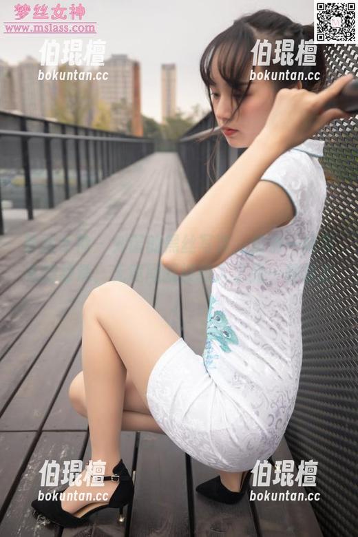 梦丝女神-刘诺 梦丝女神 - 刘诺的黑丝写真,仿佛一场莫名的舒适,无意间就被拉入了另一种状态。