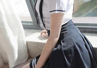 模范学院 – 恍若白雪仙子的Emily顾奈奈酱，资源不多，但是每一张写真都能让我憧憬一场白色恋爱。