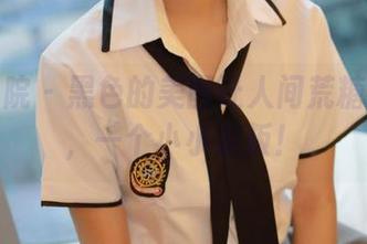 模范学院 – 黑色的美图让人间荒糖有些卷，一个小小反叛！