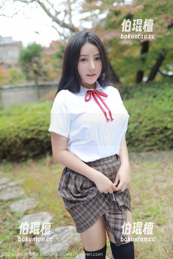 模范学院-程程CC 模范学院 - 在连体衣里藏着多少秘密?程程CC无圣光图集,我们来一探究竟!