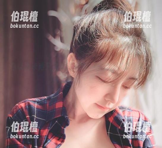 樱晚gigi 你以为泳池只是水?樱晚gigi的作品让我重新审视了这个夏天!