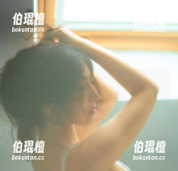 樱晚gigi 樱晚gigi的私房写真,直男周末的真实写照,哈哈,有种无处安放的慌乱。
