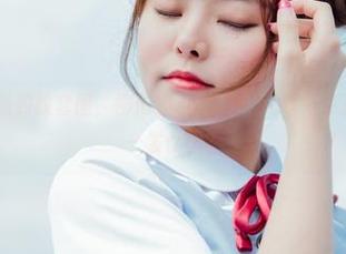 波萝社 – 最新豹纹套图，柳侑绮Sevenbaby又来了，要不要来一发例图？