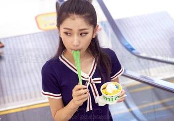 爱丝 – 何冉写的全套圣诞，图片里藏着太多不为人知的小美好