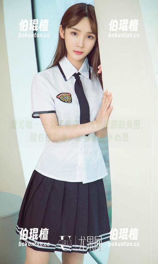 爱尤物-李柔儿 爱尤物 - 一定要看李柔儿穿校服的美图,图包里的每一张都藏着小心思