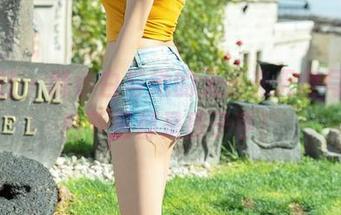 爱蜜社 – 酥小白与她的无圣光天使写真，私下里都是段子手！