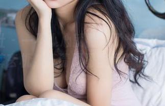 爱蜜社 – 一不小心就看到了陈思琪Art的短裤玄机，高清原图里藏着小惊喜！