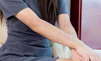 物恋传媒 – 嘉木的旗袍最新写真，能不能再微妙一点啊？