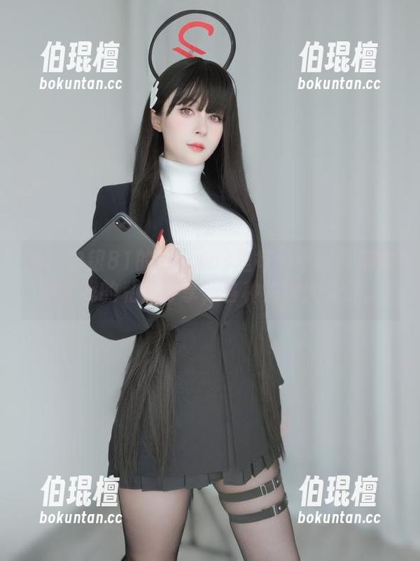 白银81 看!白银81的夏日cos里每个小配件都得到了我的私人分享,各种失误大公开。