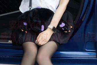 秀人网 – 安琪Yee的镂空写真——穿透了我的脑袋，没见过如此大胆的组合！
